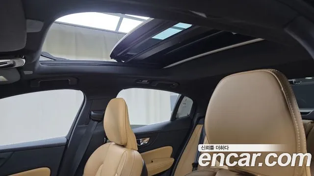 Вольво S60 S60 третьего поколения B5 Ultimate Bright — Фото автомобиля 17