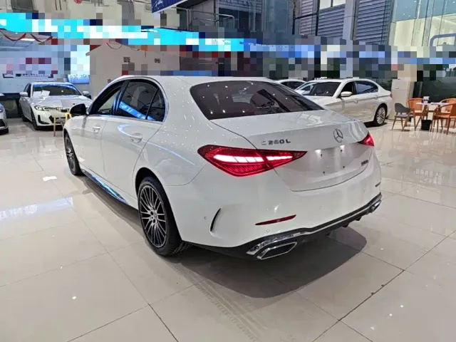 Mercedes-Benz C-Class — Фото автомобиля 4