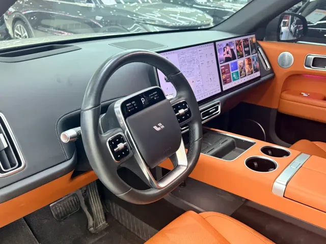 Li Auto L6 — Фото автомобиля 7