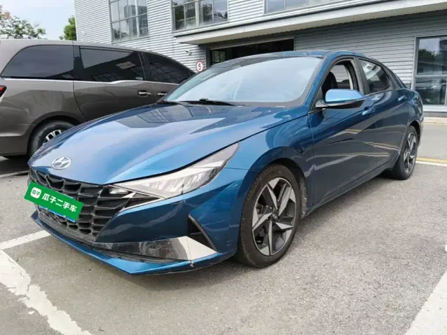 Фотография автомобиля — Hyundai Elantra