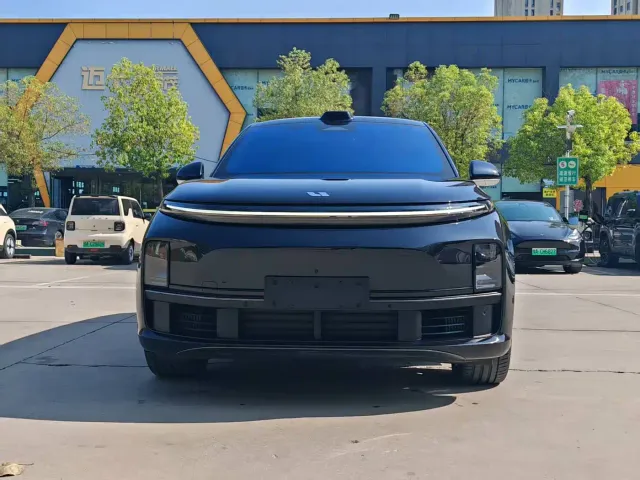 Li Auto L7 — Фото автомобиля 2