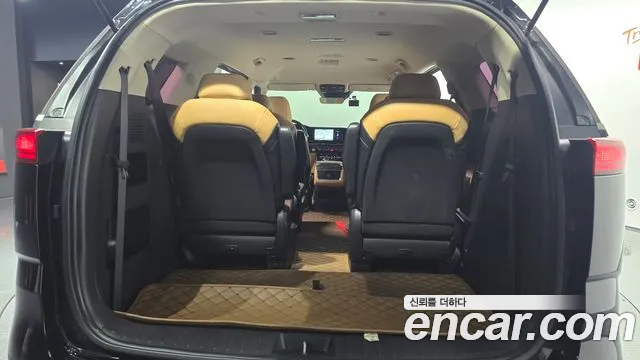 Kia Canival Carnival 4 поколение Дизель 9 мест Prestige — Фото автомобиля 8