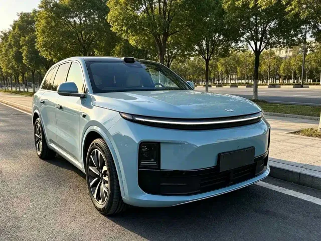 Li Auto L6 — Фото автомобиля 2
