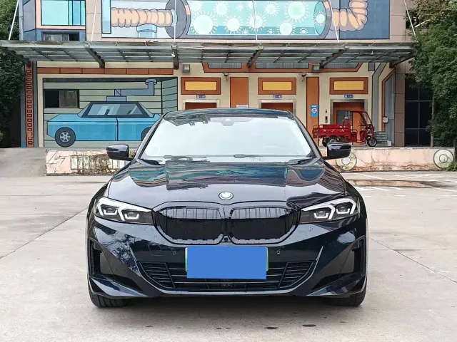 BMW i3 — Фото автомобиля 2