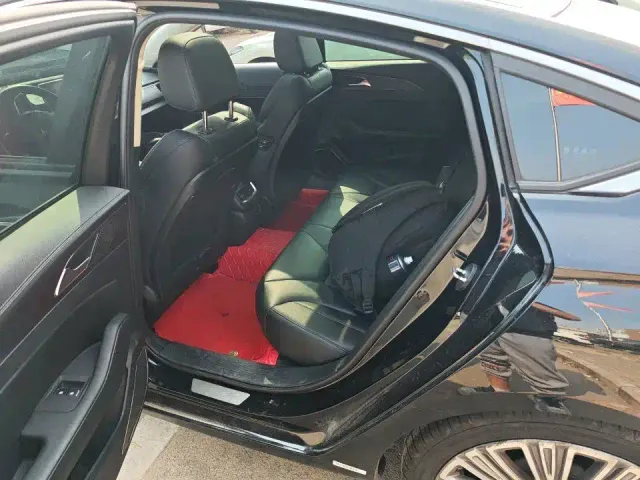 Hongqi H5 — Фото автомобиля 3
