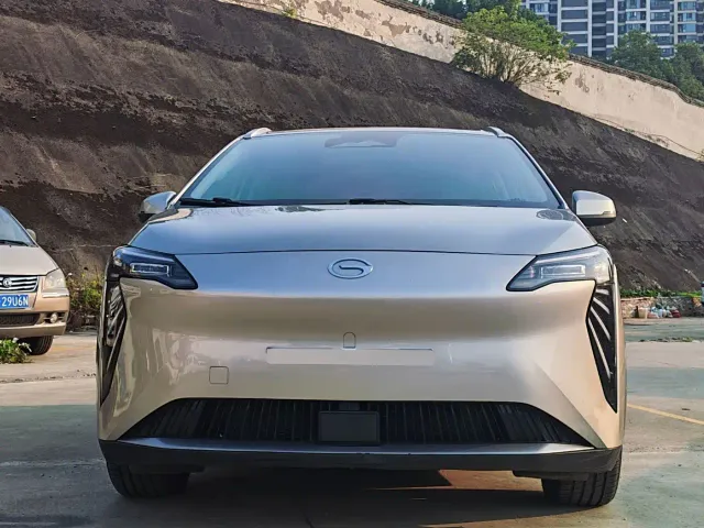 GAC Aion Y — Фото автомобиля 2