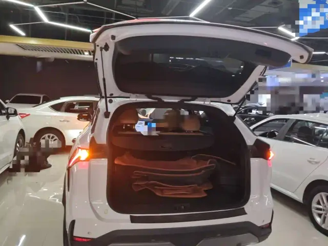 Geely Galaxy L7 — Фото автомобиля 18
