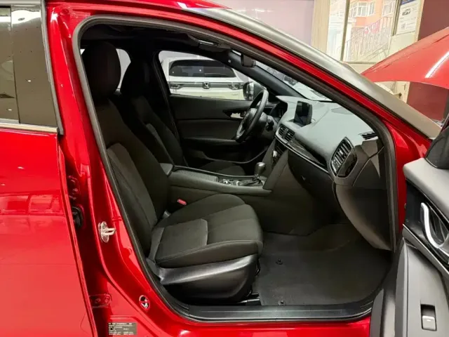 Mazda CX-4 — Фото автомобиля 21