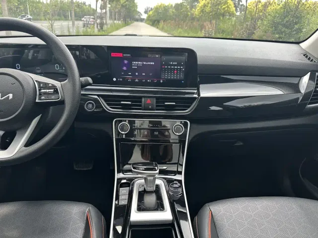 Kia Seltos — Фото автомобиля 19