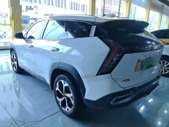 Geely Boyue L — Фото автомобиля 4