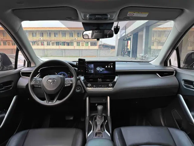 Toyota Corolla Cross — Фото автомобиля 5