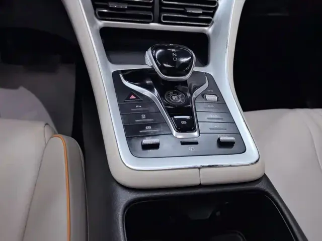 BYD Song Pro — Фото автомобиля 16