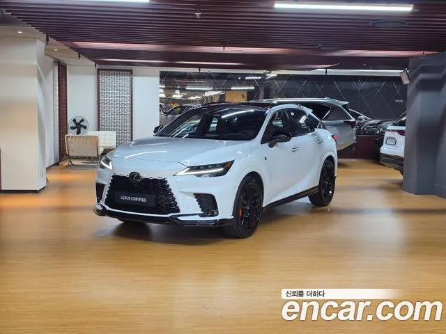 Фотография автомобиля — Lexus RX