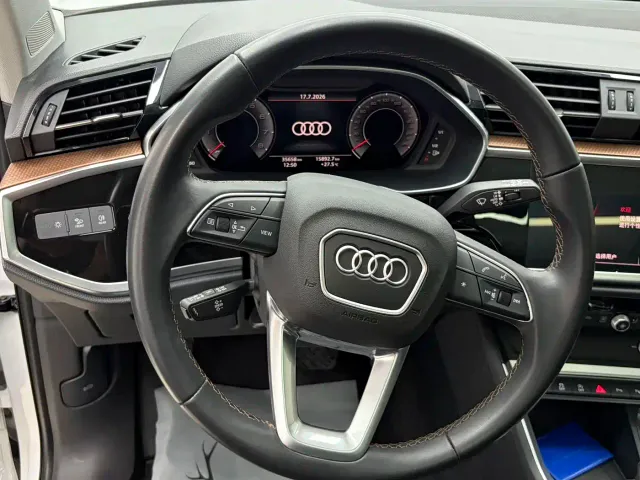 Audi Q3 — Фото автомобиля 10