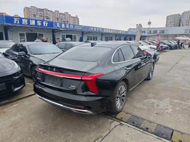 Hongqi H5 — Фото автомобиля 10