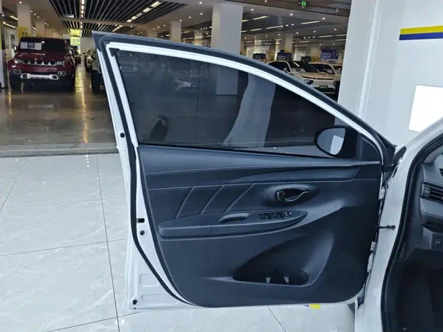Toyota Vios FS — Фото автомобиля 7