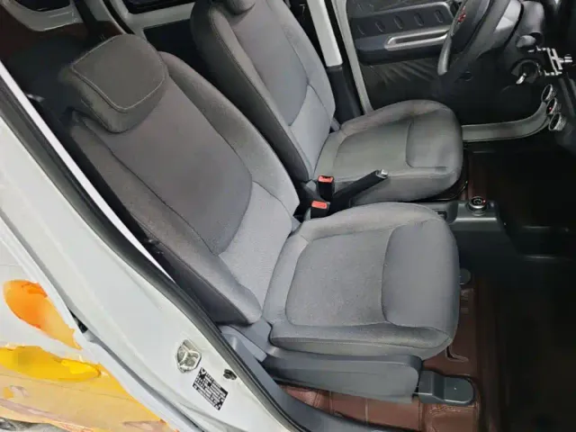 Wuling Zhiguang NEV — Фото автомобиля 24