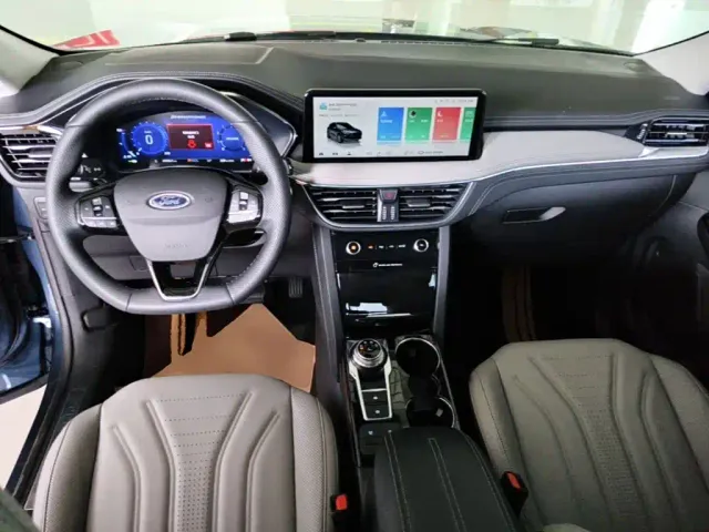 Ford Escape — Фото автомобиля 9