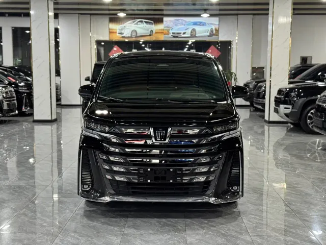 Toyota Vellfire — Фото автомобиля 2