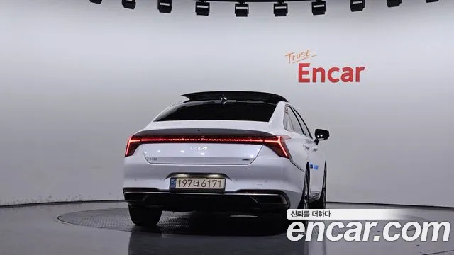 Kia K8 Hybrid — Фото автомобиля 4