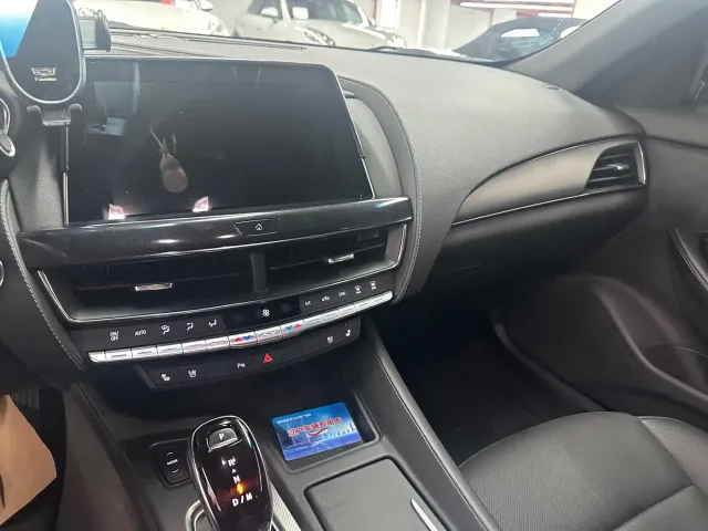 Cadillac CT5 — Фото автомобиля 8