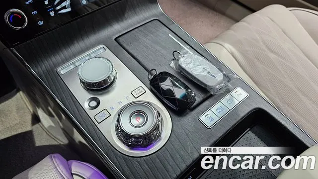 Genesis G80 Бензин 2.5 турбо AWD — Фото автомобиля 8