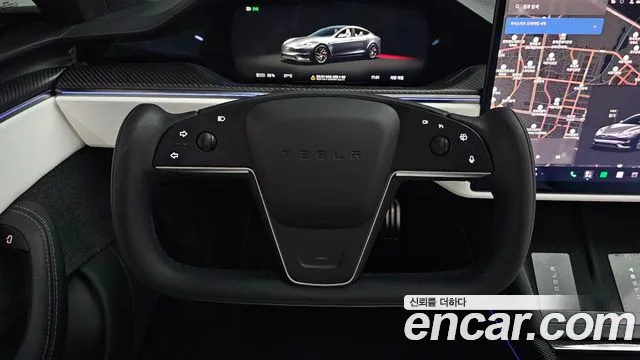 Tesla Model S — Фото автомобиля 13