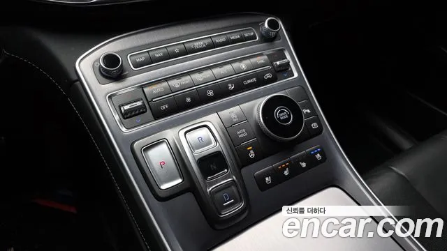 Hyundai Santafe Новый Santa Fe Бензин 2.5T 2WD — Фото автомобиля 9