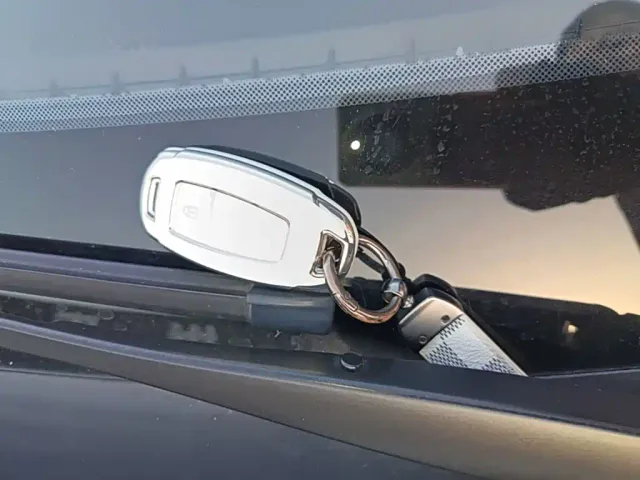 Hyundai Elantra — Фото автомобиля 8