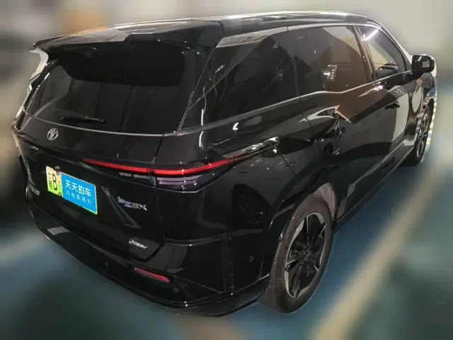 Toyota BoZhi 3X — Фото автомобиля 2