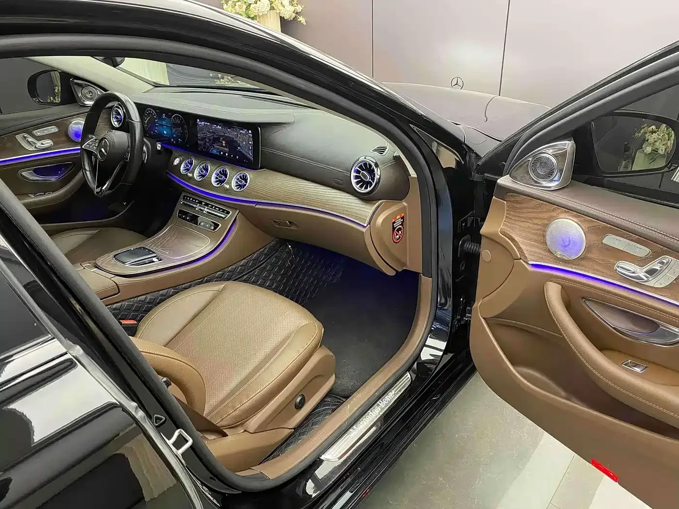 Mercedes-Benz Mercedes-Benz E-Class New Energy 2022 Facelift E 350 e L Plug-in Hybrid Sedan — Фото автомобиля 6