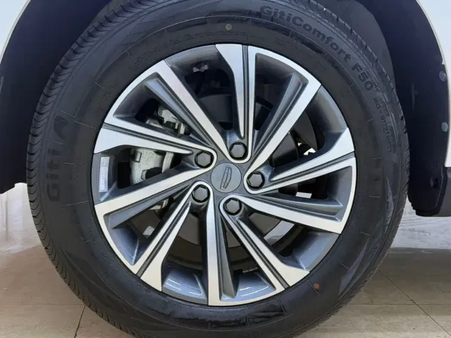 Geely Vision X6 — Фото автомобиля 23