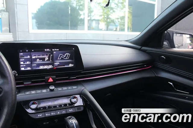 Hyundai Avante CN7 — Фото автомобиля 11