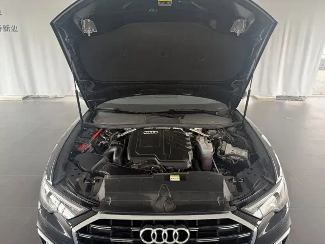 Audi A6L — Фото автомобиля 9