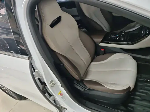 BYD Qin PLUS — Фото автомобиля 24