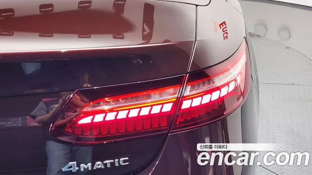 Mercedes-Benz E-Class — Фото автомобиля 21
