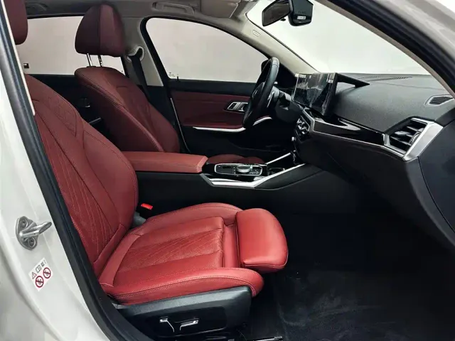 BMW 3 Series — Фото автомобиля 12