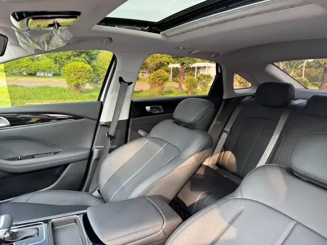 Geely Emgrand — Фото автомобиля 22