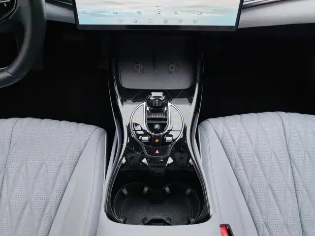 BYD Seal 2022 550km Standard Range RWD Premium — Фото автомобиля 16