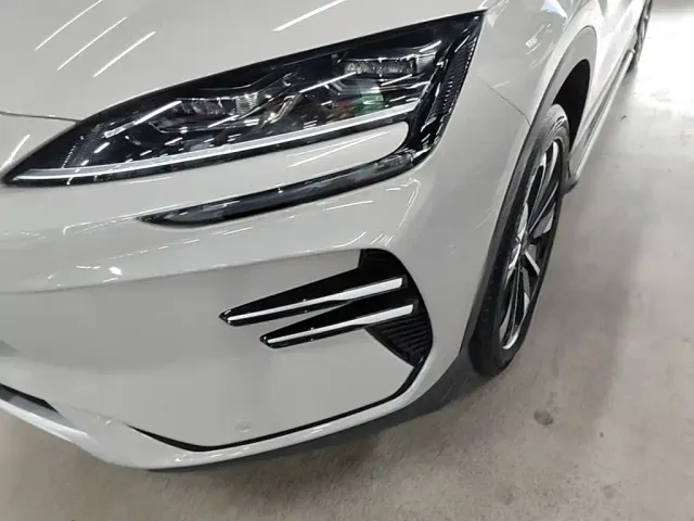 BYD Song PLUS — Фото автомобиля 23