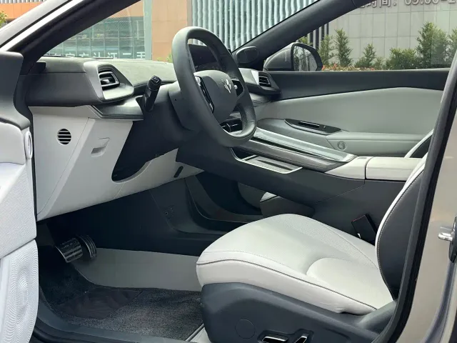 Arcfox Alpha S5 — Фото автомобиля 7