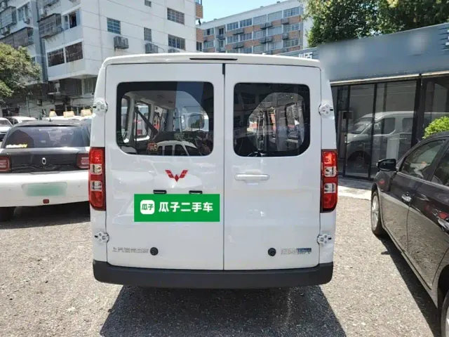 Wuling Yangguang — Фото автомобиля 5