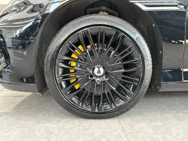 Denza Z9GT — Фото автомобиля 7