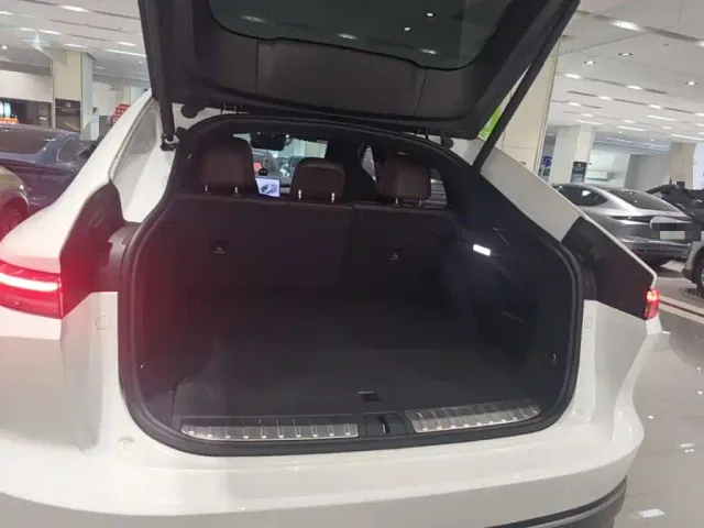 Nio EC7 — Фото автомобиля 18