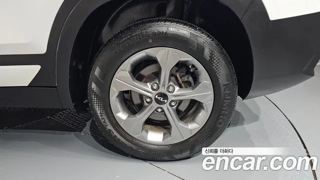 Kia Seltos — Фото автомобиля 6