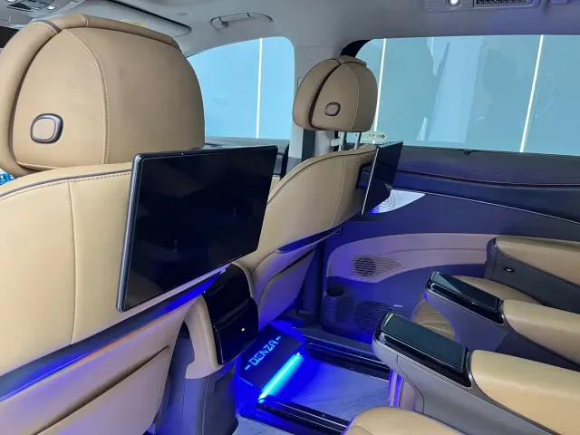 Denza Denza D9 2022 DM-i 970 AWD Flagship — Фото автомобиля 8