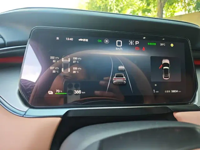 BYD Song L EV — Фото автомобиля 11
