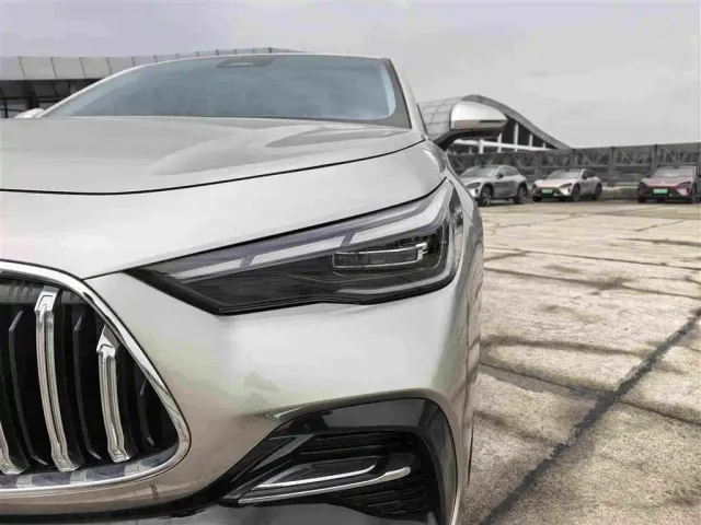 Geely Galaxy Stellar 6 — Фото автомобиля 8