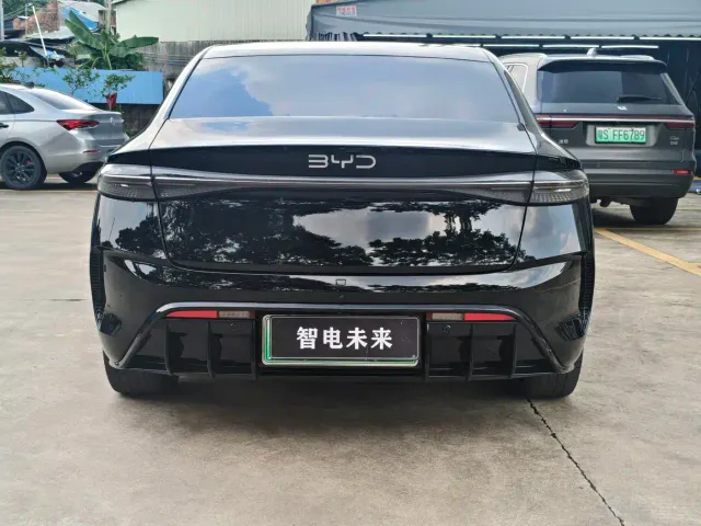 BYD Seal — Фото автомобиля 10