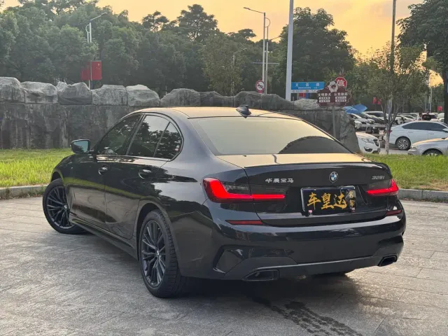 BMW 3 Series — Фото автомобиля 4